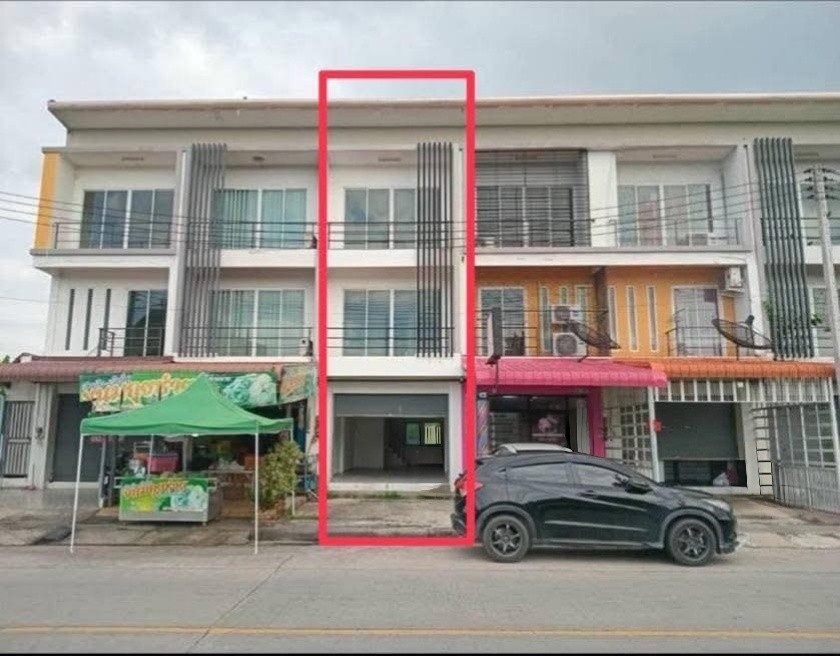 ขายอาคารพาณิชย์บ้านบึงชลบุรี ขายด่วน อาคารพาณิชย์ 3 ชั้น ทำเลทอง เหมาะแก่การค้าขาย 