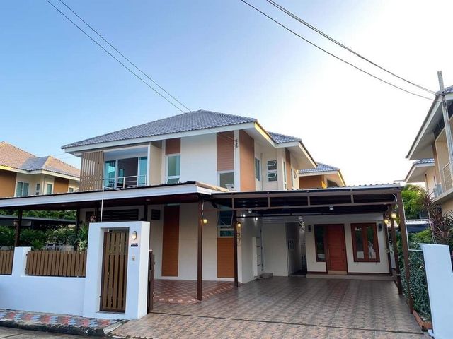 โซนหางดง #ขายพร้อมผู้เช่า 4.09 ล้าน 60 ตรว. บ้านเดี่ยว 2 ชั้น รีโนเวทใหม่ เฟอร์นิเจอร์ครบ #รับรายได้เดือนละ35,000 บาท น้ำไม่เคยท่วม