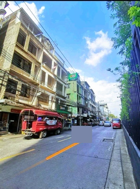 โลตัส สุขุมวิท50 800ม.ให้เช่าตึกแถวทั้ง 4 ชั้น 18ตร.วา. BTS บางจาก 250ม.  3 นอน  372ตร.ม. สุขุมวิท 89-97 BTS อ่อนนุช 700ม.  2 น้ำ 