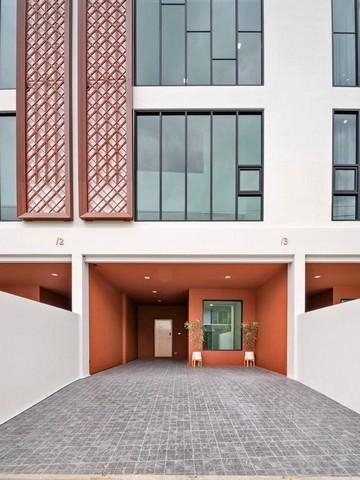 ให้เช่าโฮมออฟฟิศ3.5ชั้น 225 ตร.ม.ย่านนาคนิวาส ลาดพร้าว71โชคชัย4ใกล้ทางด่วน ใกล้MRTลาดพร้าว71,MRTโชคชัย4